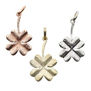 Set with Four-Leaf Clover Pendants